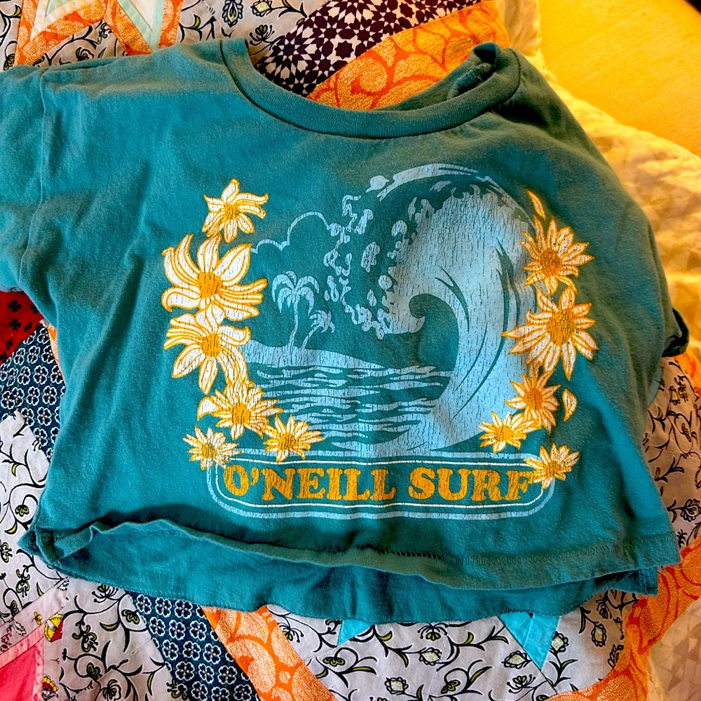 Size extra extra small O’Neill cropped shirt